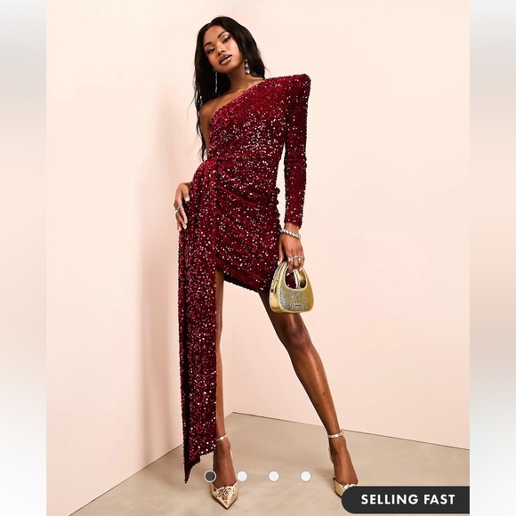 Gorgeous dress - Picture 1 of 3